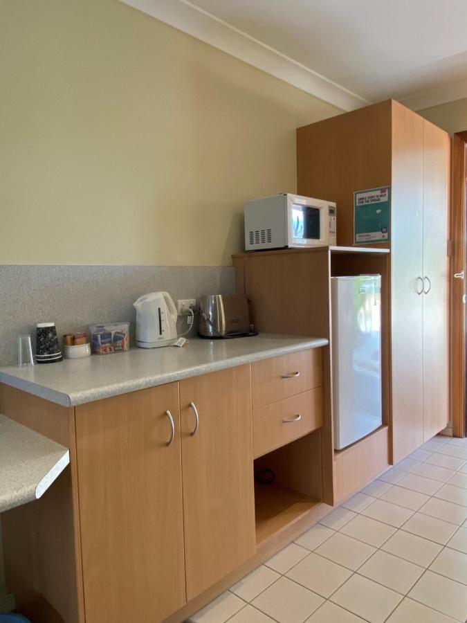Country Roads Motor Inn Gayndah Екстериор снимка