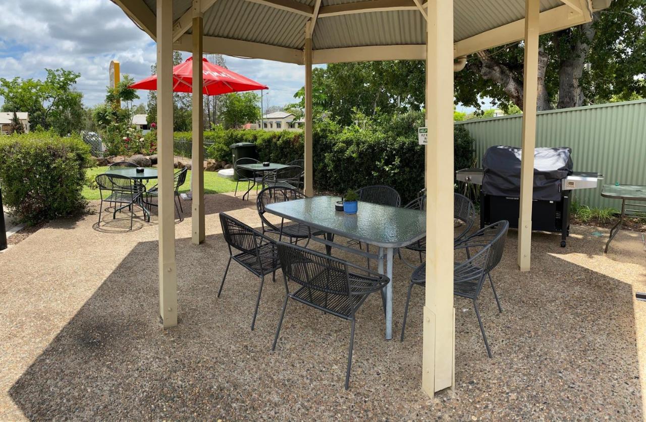 Country Roads Motor Inn Gayndah Екстериор снимка